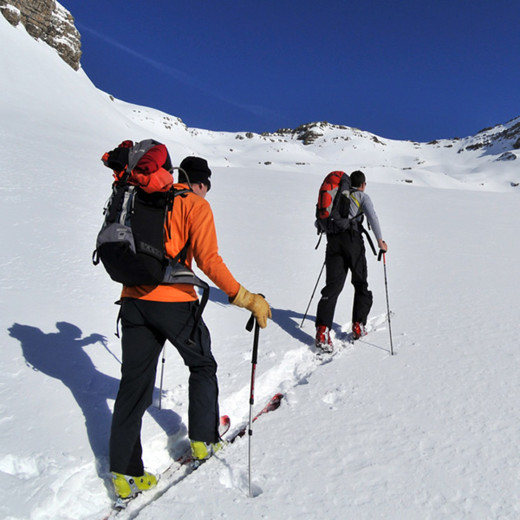 SKI TOURING